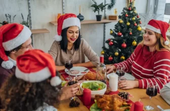 What Are the Must-Have Items for a Stunning Christmas Display?